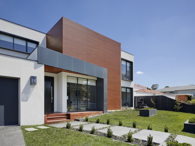 株式会社琉繕について